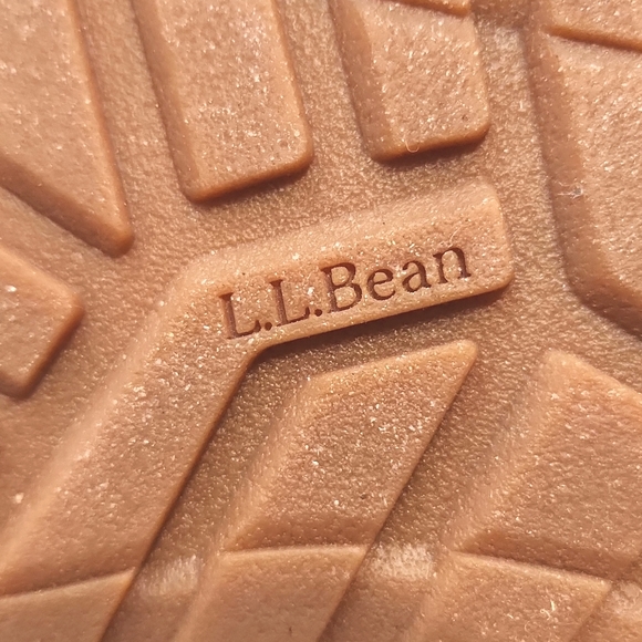 NEW!! L.L. Bean Classic Casual Leather Toasted Coconut Slip On Shoes Size 6 M(B) - Picture 9 of 10